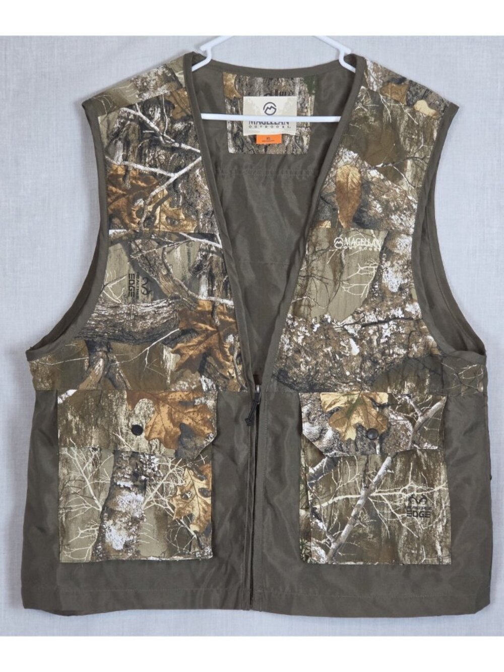 Magellan Outdoors Game Vest Men XL Cotton Realtree Edge Camo Hunting Fishing
